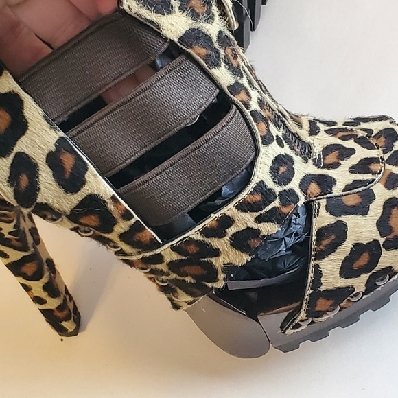 Donna Karen Pony hair animal print slingback sandals. Sz 39.5. - Picture 8 of 12